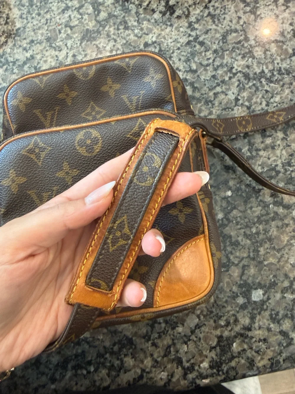Louis Vuitton Monogram Canvas Brown Tan Messenger Crossbody